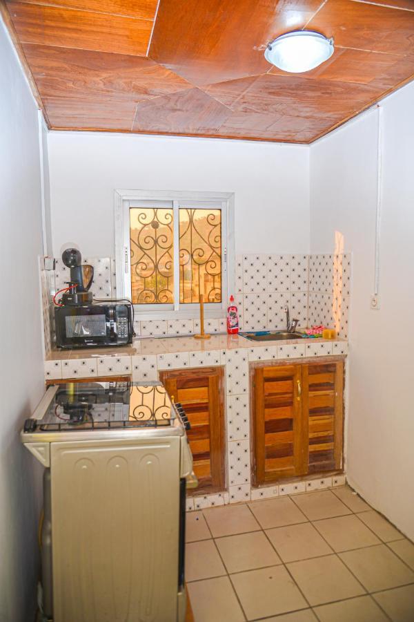 Appartement Meuble 2 Chambres Avec Salle De Bain - 1 Salon - 1E Cuisine - La Concorde - Quartier Nkomkana Yaoundé Eksteriør bilde