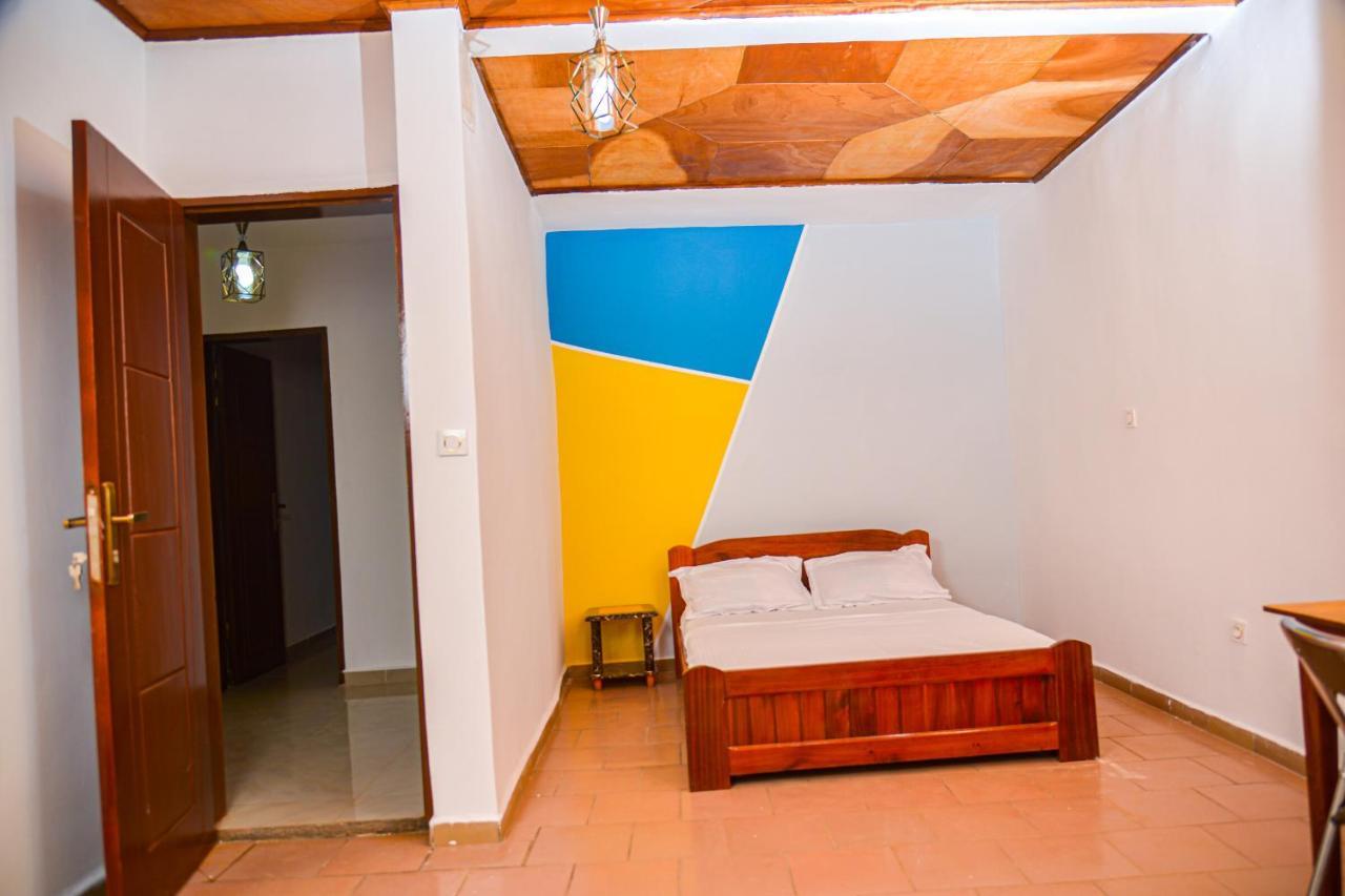 Appartement Meuble 2 Chambres Avec Salle De Bain - 1 Salon - 1E Cuisine - La Concorde - Quartier Nkomkana Yaoundé Eksteriør bilde